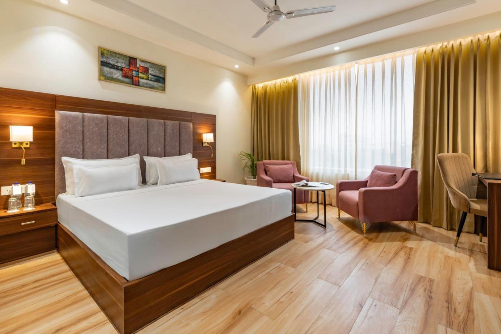 Clarks Inn Suites Agra Near Tajmahal Ngoại thất bức ảnh