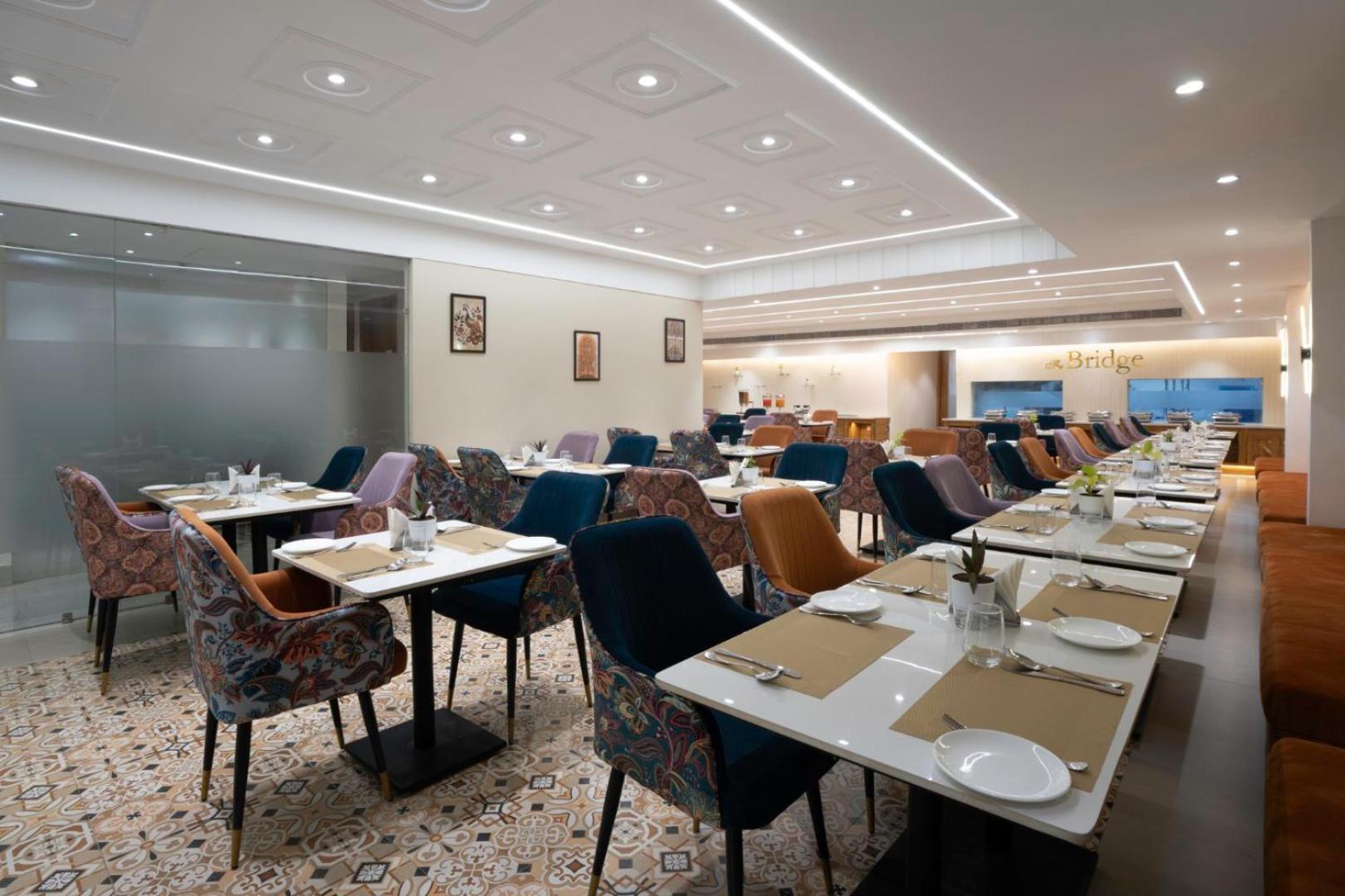 Clarks Inn Suites Agra Near Tajmahal Ngoại thất bức ảnh