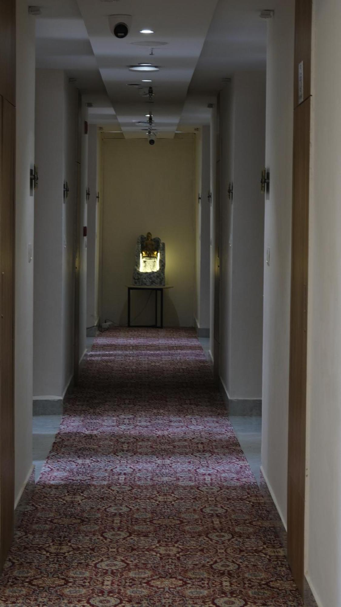Clarks Inn Suites Agra Near Tajmahal Ngoại thất bức ảnh